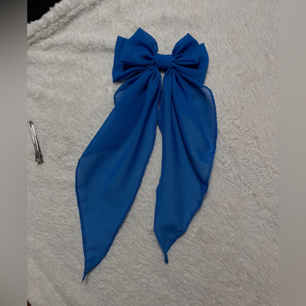 Blue bows!